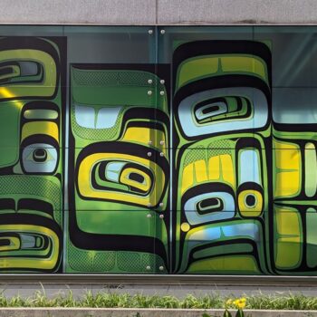 Image of: Raven N’ The City Art Installation by Shoshannah Greene 